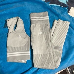Grey ryderwear seamless set